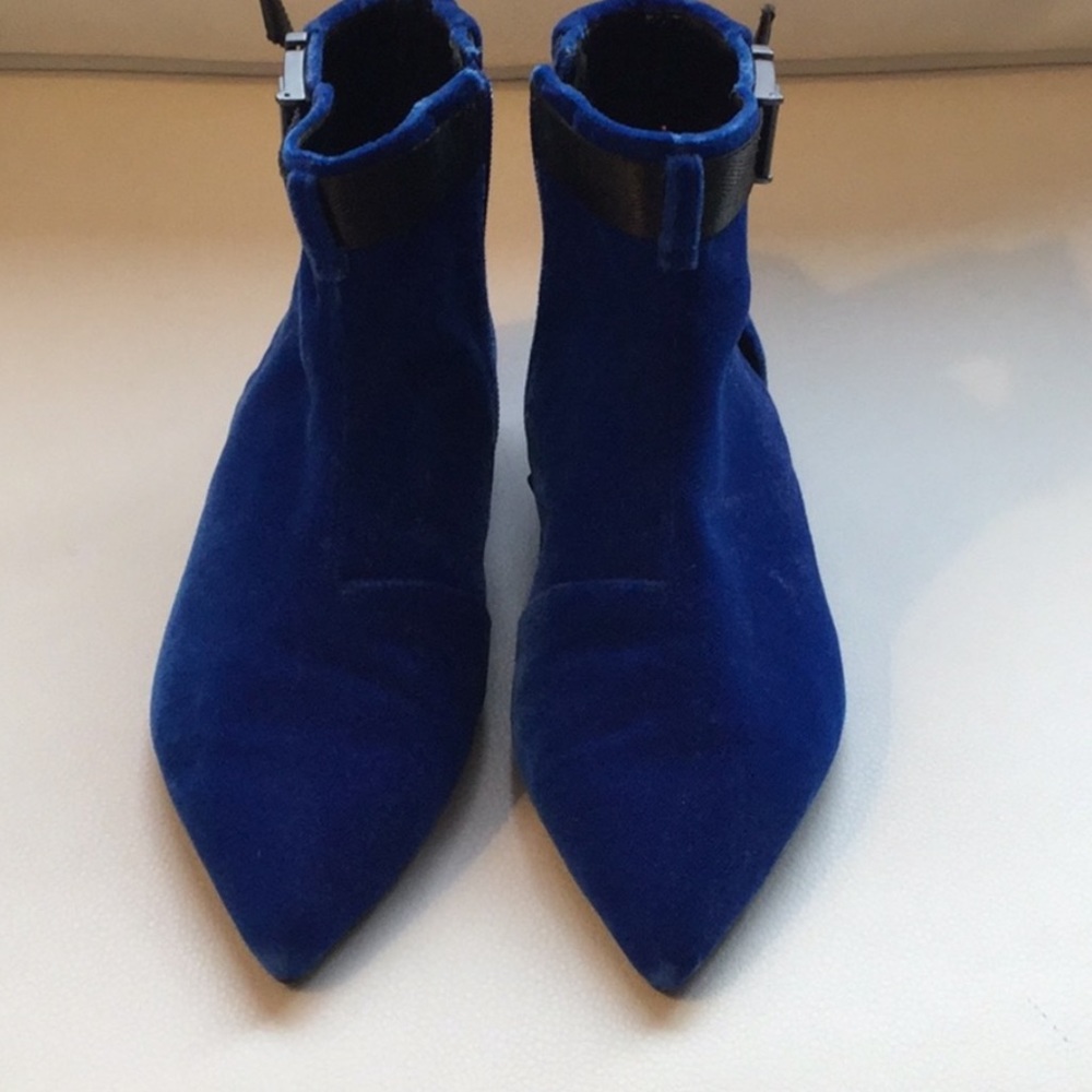 Never worn size 6 blue booties